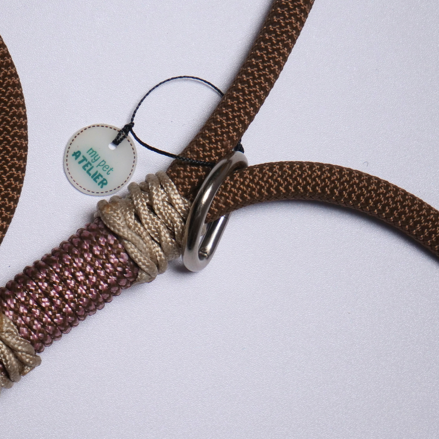 correa de paseo para perro marrón y rosa