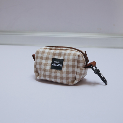 Dispensador de bolsas paseo perro Vichy Marrón