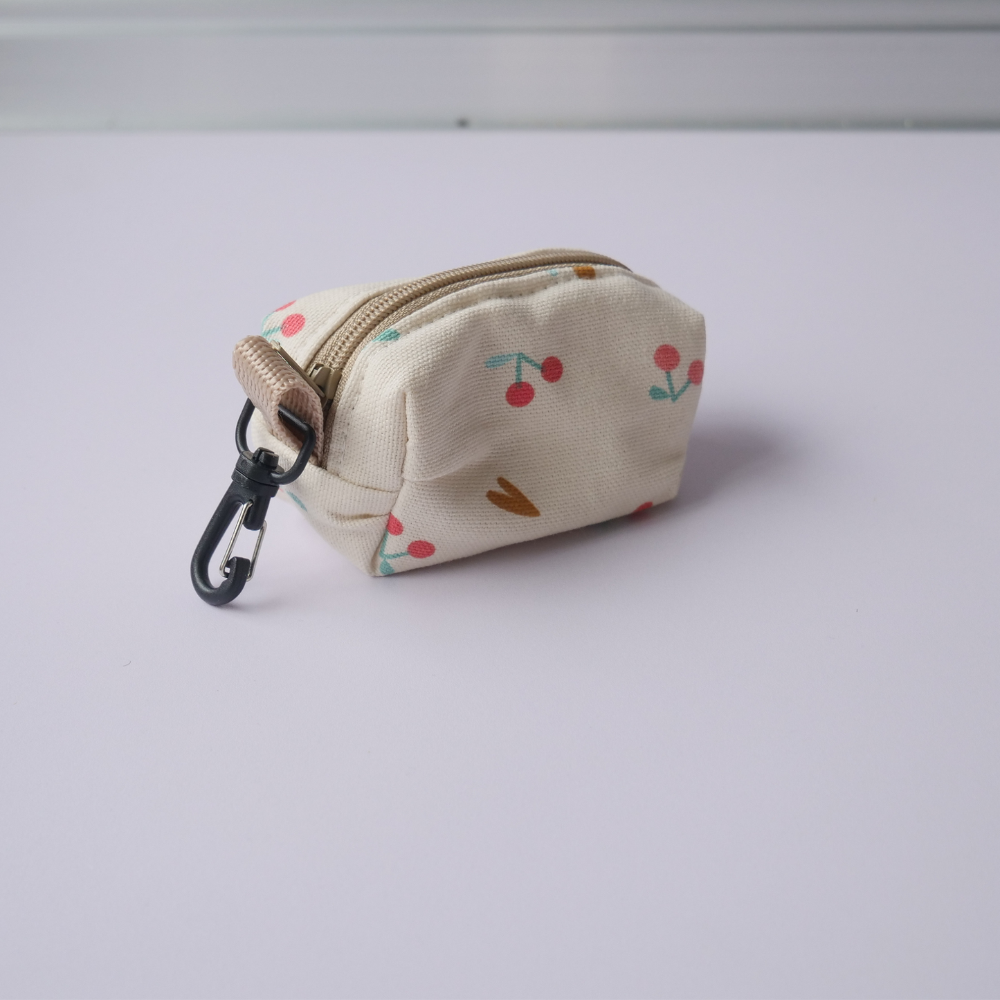 Dispensador de bolsas paseo perro Sweet Cherry