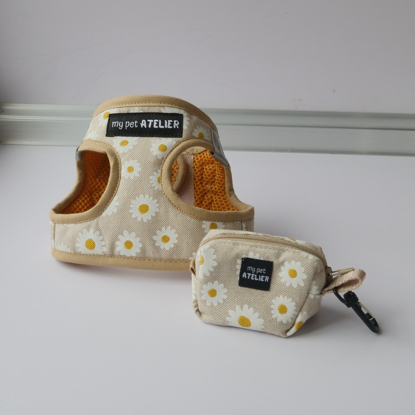 Dispensador de bolsas paseo perro Margaritas