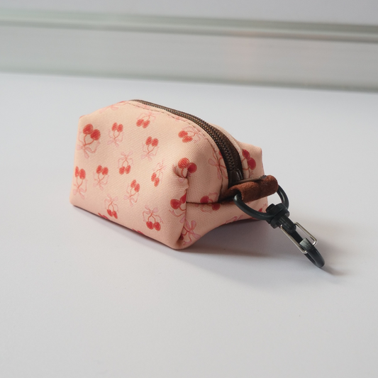 Dispensador de bolsas paseo perro Cerezas Mi tienda