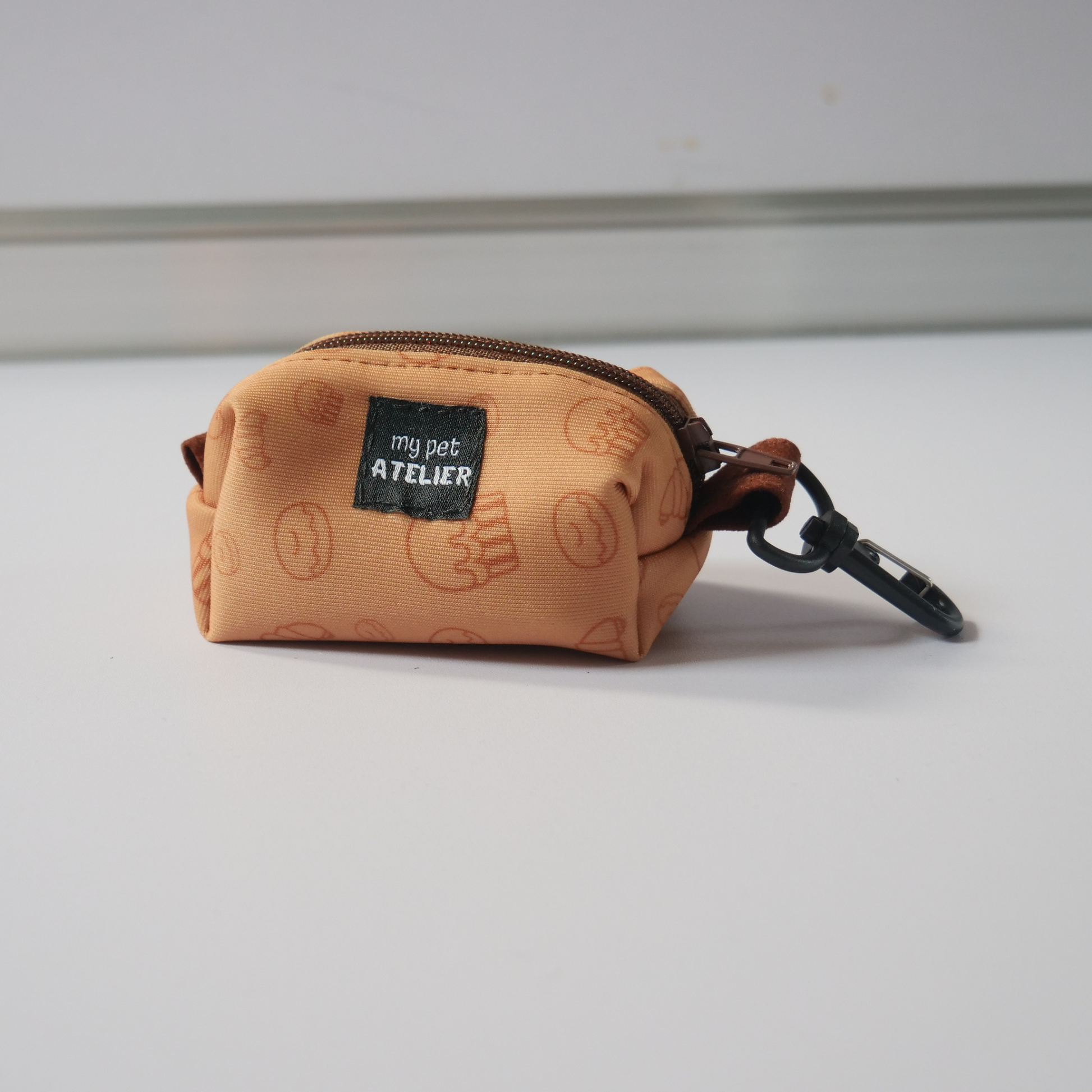 Dispensador de bolsas paseo perro Croissants Mi tienda