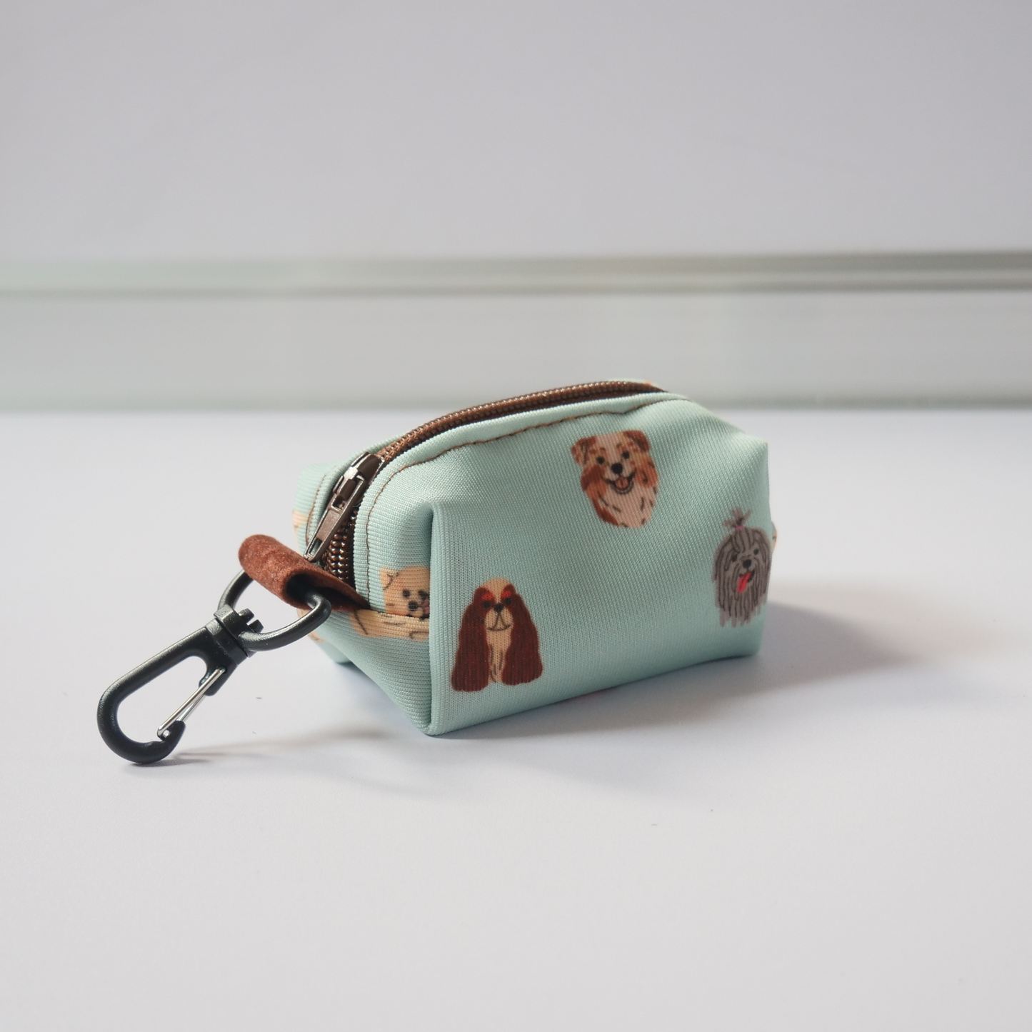 Dispensador de bolsas paseo Perros Mi tienda