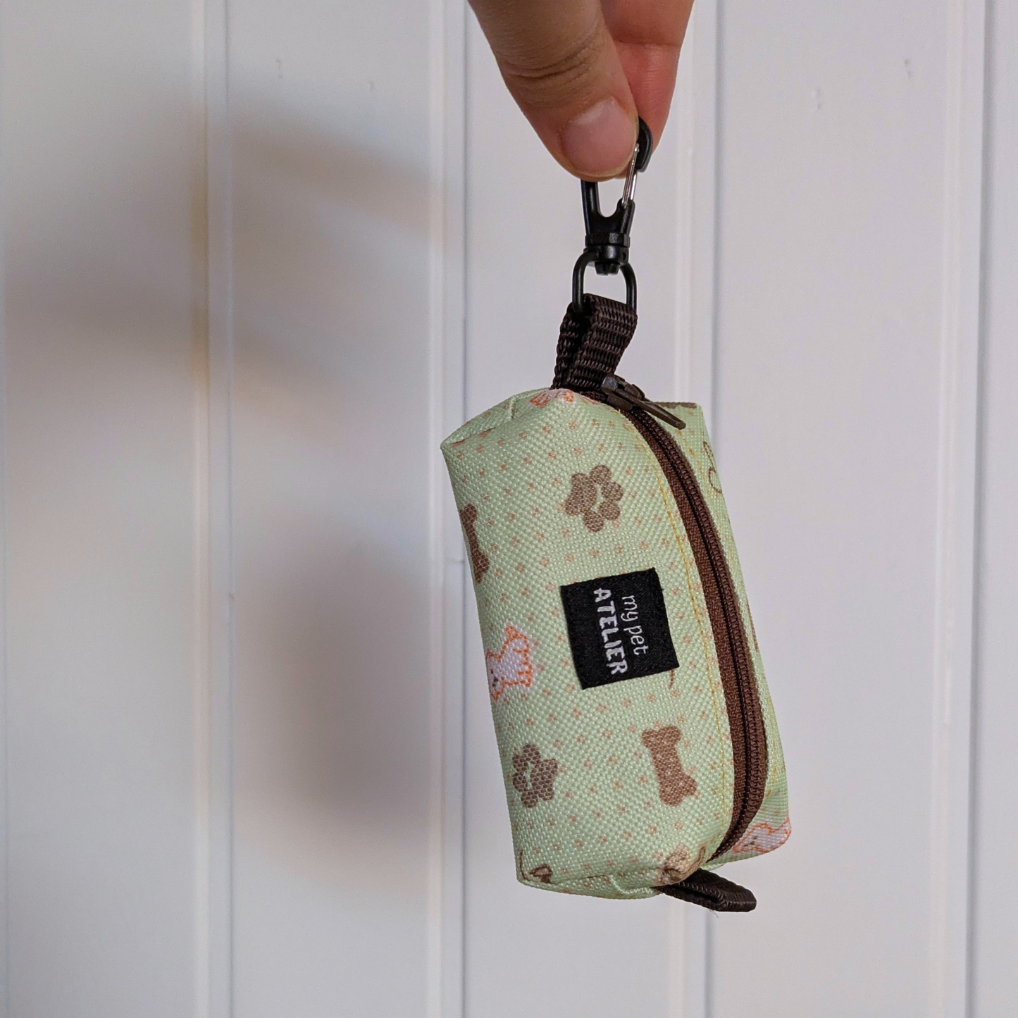 Dispensador de bolsas recoge cacas dogs